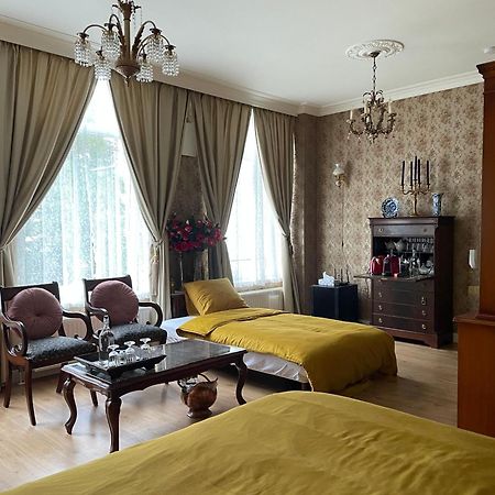 Luxurious Classical Dutch Styled Room In City Centre Of The Hague - Home Stay Bagian luar foto